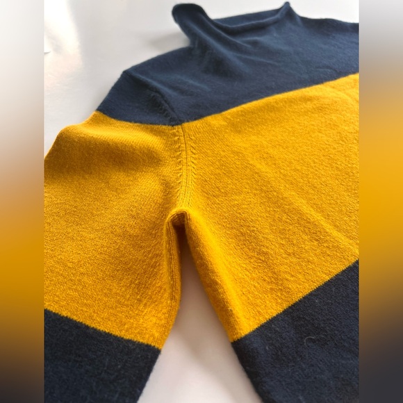 French Connection Mock-neck Sweater Size S - Picture 7 of 10